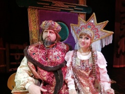 В Шахтинском театре идут последние приготовления к Новогодним праздникам!