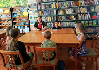 Библиотекари провели мероприятия ко Дню освобождения ростовской области