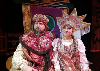 В Шахтинском театре идут последние приготовления к Новогодним праздникам!
